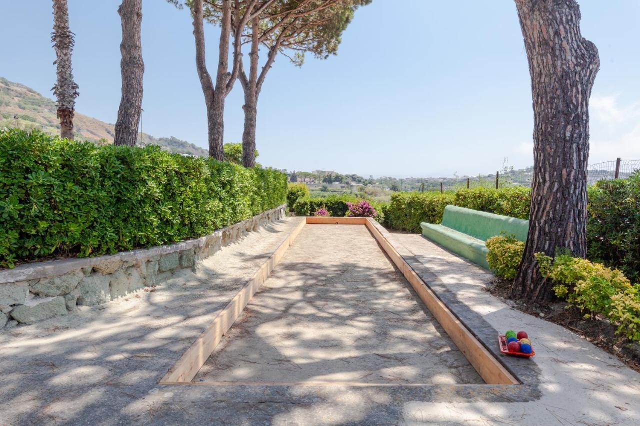 Villetta Con Giardino Esclusivo Di 1000 Mq, Piscina, Tennis, Calcio, Bocce Forio  Bagian luar foto