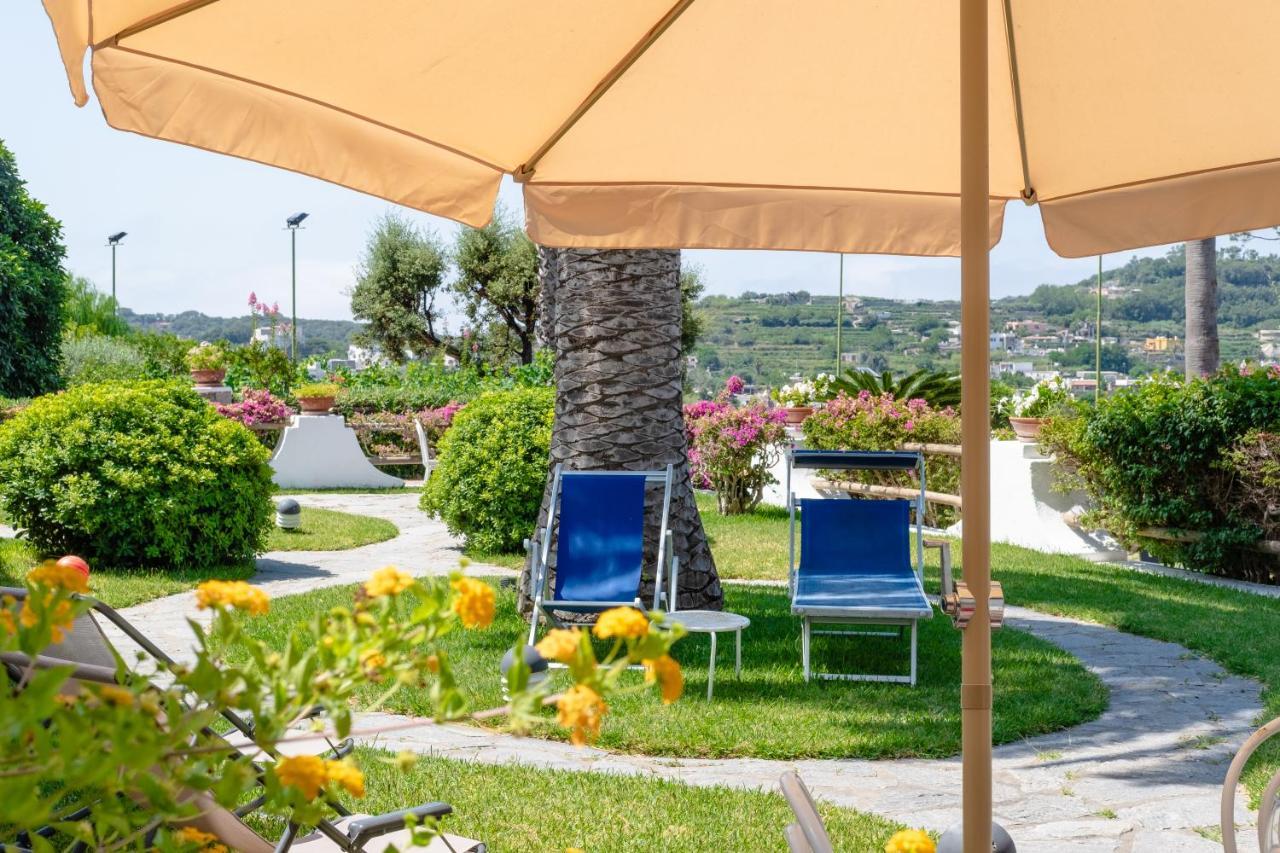 Villetta Con Giardino Esclusivo Di 1000 Mq, Piscina, Tennis, Calcio, Bocce Forio  Bagian luar foto